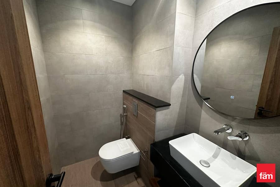 High Floor | Prime Location | Ready To Move In - Image 8