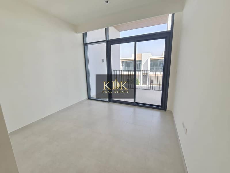 Well Maintained | Peaceful Living | Vacant - Image 6