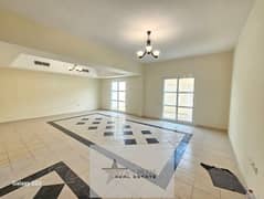 فیلا في مردف 4 غرف 140000 درهم - 13480465