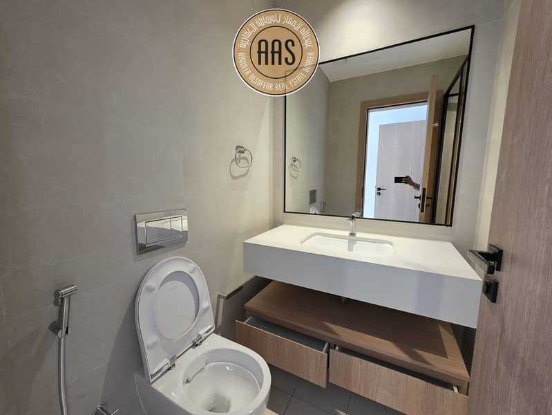 Luxry 2-Bedroom Apartment | Spacious Layout | Prime Location - Image 21