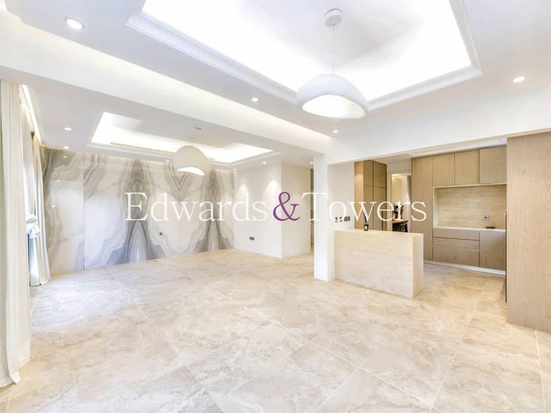Exclusive | Single Row | 4BR | Roof Terrace