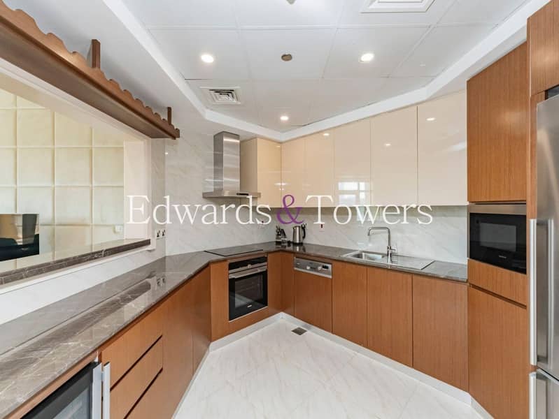 Penthouse Level | D Type | Upgraded | Furnished - Image 6