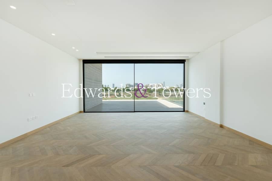 Mansion | Golf Course Facing | Exclusive - Image 11