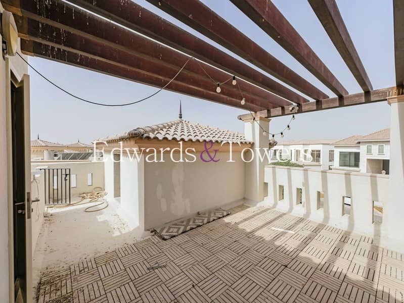 Exclusive | Single Row | 4BR | Roof Terrace - Image 13