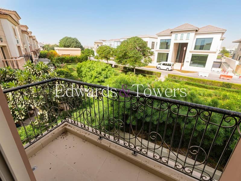 Exclusive | Single Row | 4BR | Roof Terrace - Image 14