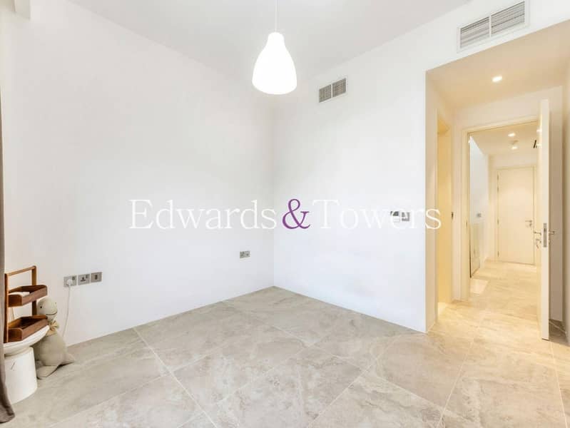 Exclusive | Single Row | 4BR | Roof Terrace - Image 30