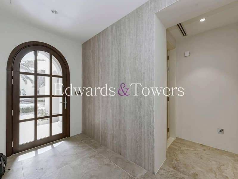Exclusive | Single Row | 4BR | Roof Terrace - Image 33