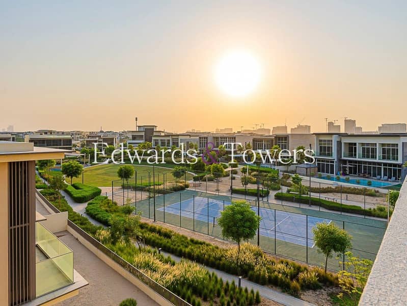 Exclusive | 4BR+Maids | Massive Plot | Main Park - Image 12