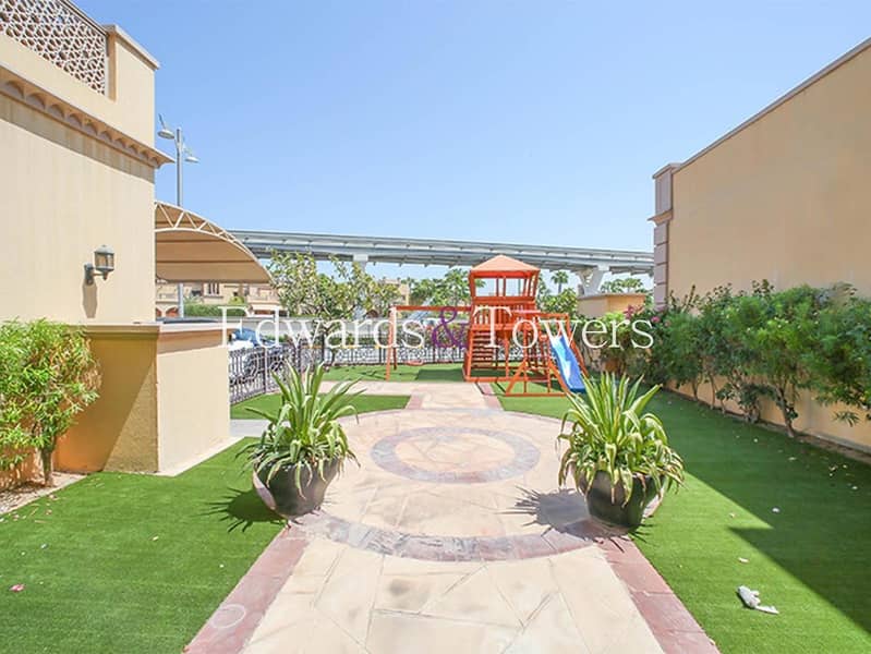 Exclusive | Vacant | Upgraded | Sunset Views