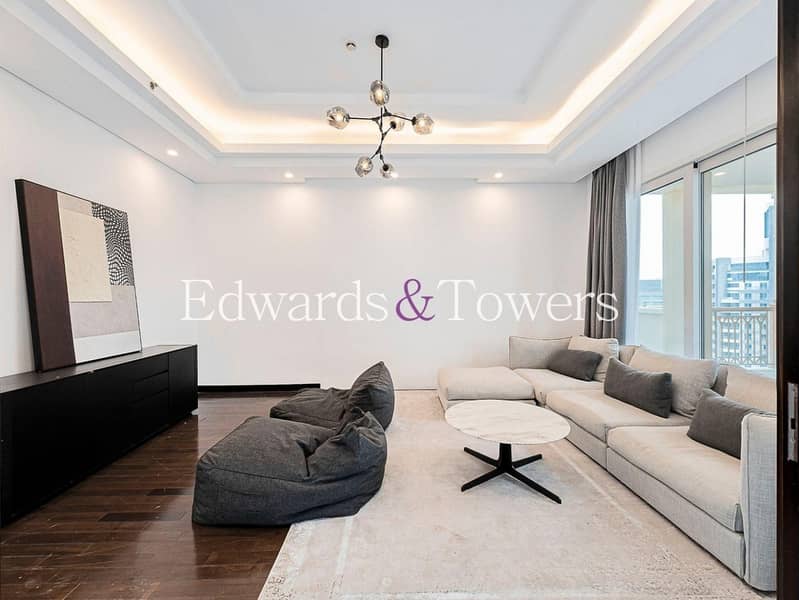 Duplex Unique Penthouse | Upgraded | Vacant - Image 13