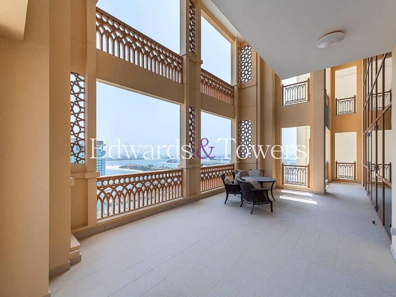 Duplex Unique Penthouse | Upgraded | Vacant - Image 15