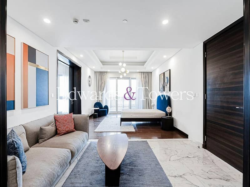 Duplex Unique Penthouse | Upgraded | Vacant - Image 21