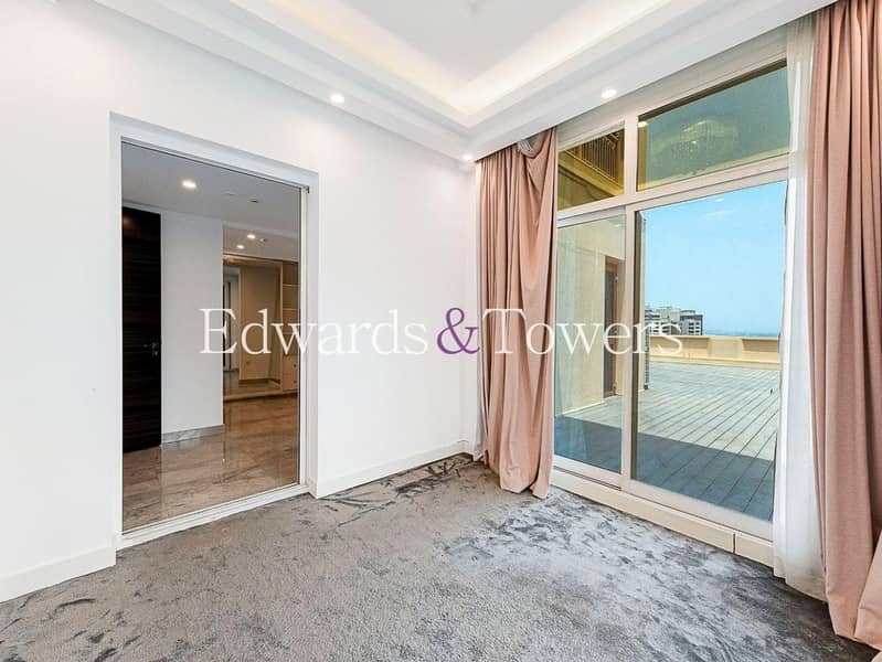 Duplex Unique Penthouse | Upgraded | Vacant - Image 26