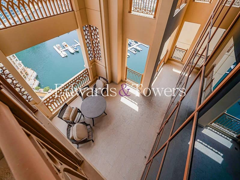 Duplex Unique Penthouse | Upgraded | Vacant - Image 32