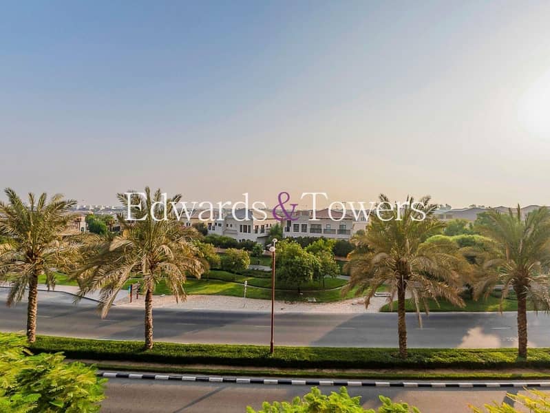 Exclusive | Vacant | Low Floor | Golf Views - Image 29