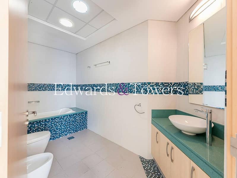 Luxury Penthouse | 4BR + Maid | Vacant | Sea Views - Image 14