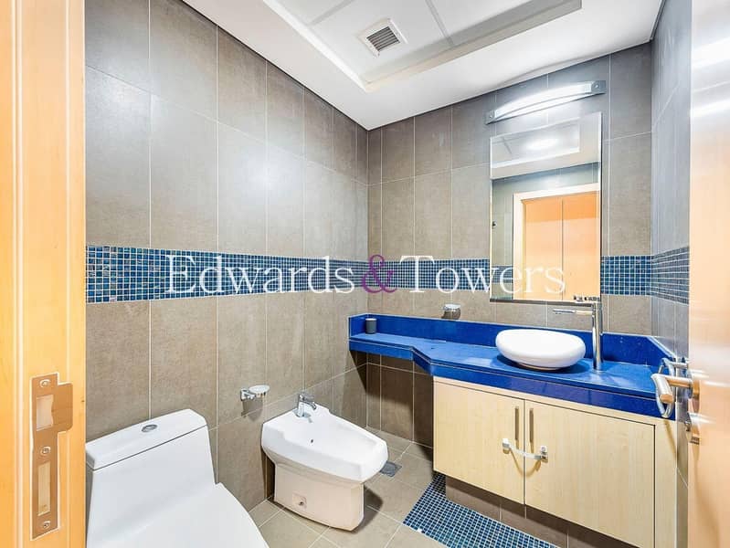 Luxury Penthouse | 4BR + Maid | Vacant | Sea Views - Image 15