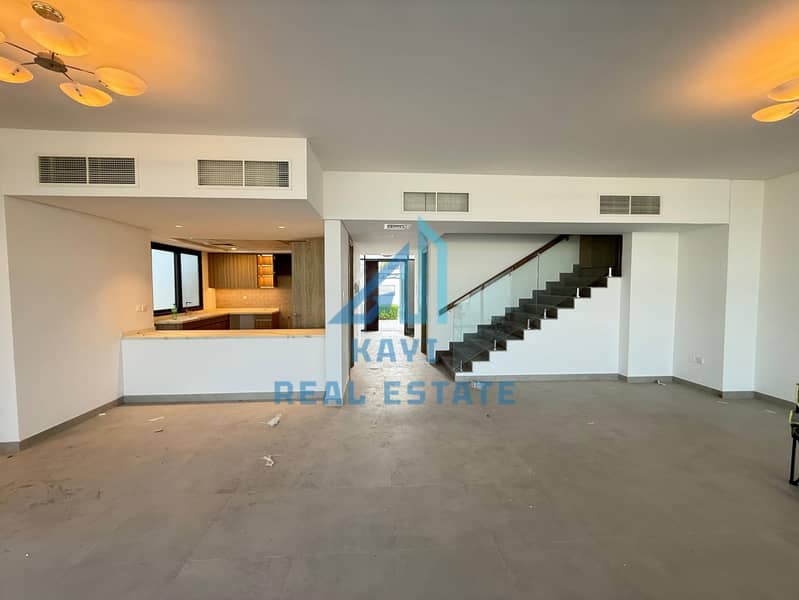 Exquisite 5-Bedroom Waterfront Villa with Sea View for Rent in Ajmal Makan, Sharjah - Image 10