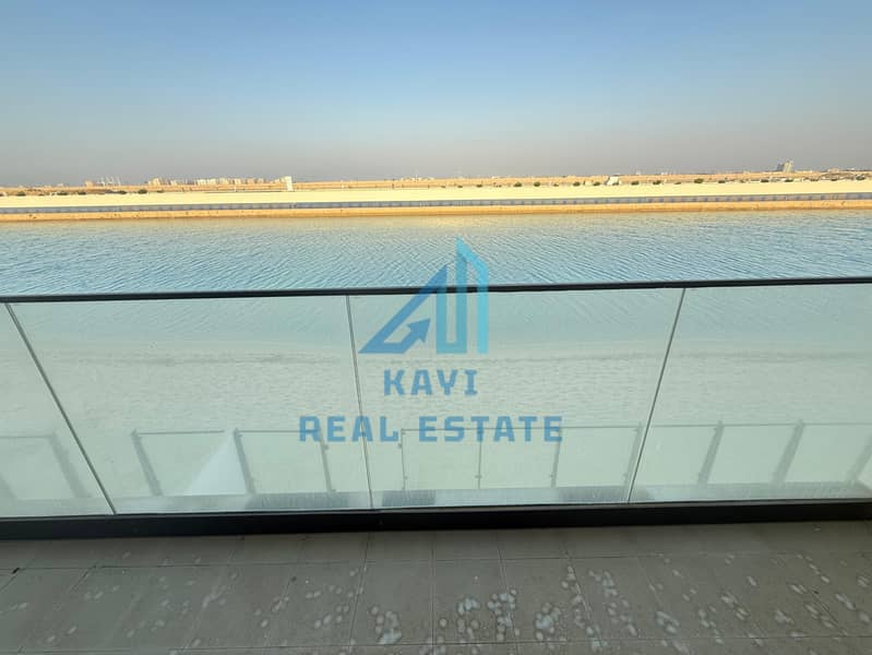 Exquisite 5-Bedroom Waterfront Villa with Sea View for Rent in Ajmal Makan, Sharjah - Image 18