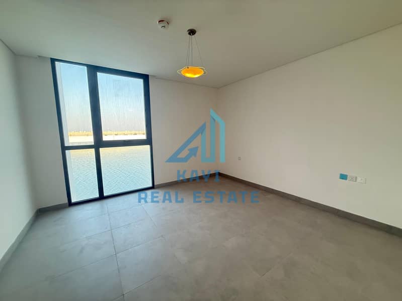 Exquisite 5-Bedroom Waterfront Villa with Sea View for Rent in Ajmal Makan, Sharjah - Image 19