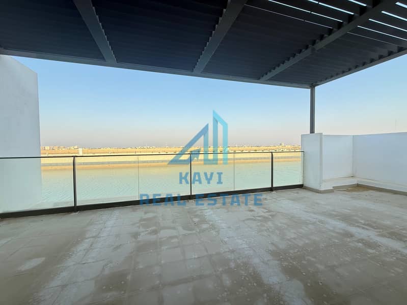 Exquisite 5-Bedroom Waterfront Villa with Sea View for Rent in Ajmal Makan, Sharjah - Image 23