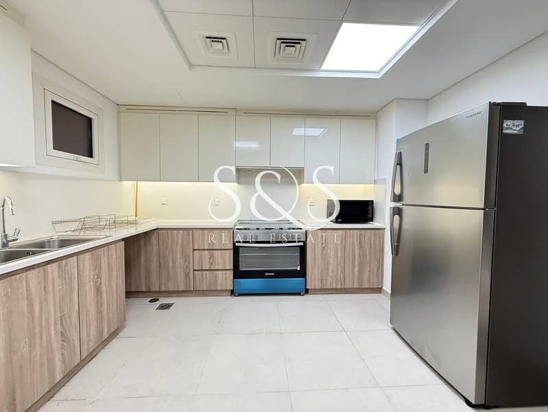 3Br + Maid Duplex | Park View | Fully Furnished - Image 9