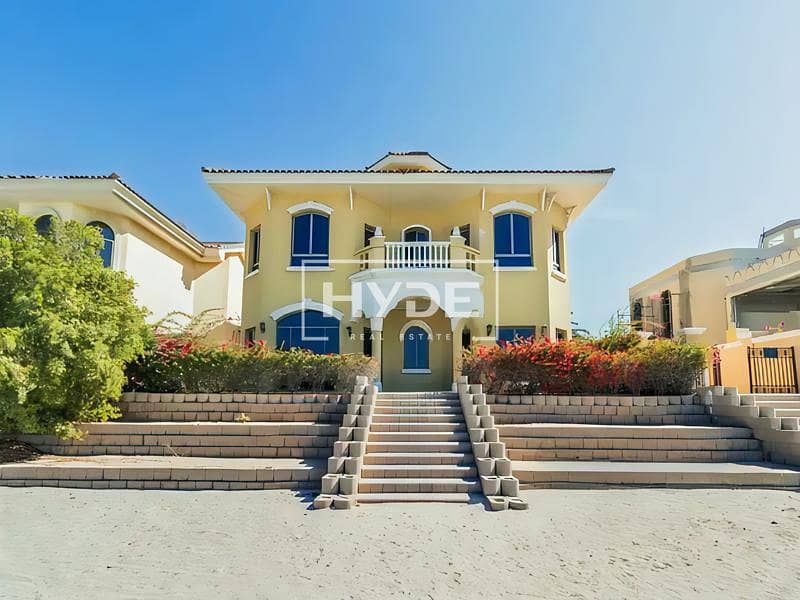 Rotunda Layout | High Ceilings | Vacant