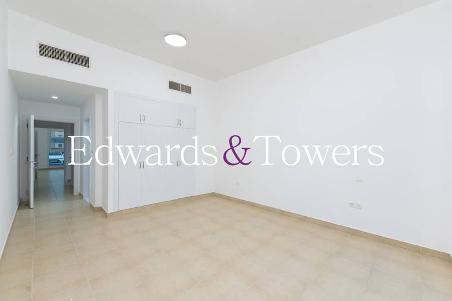 5 Bedroom - Upgraded - Vacant Now