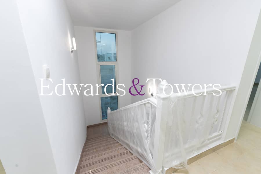 5 Bedroom - Upgraded - Vacant Now - Image 18