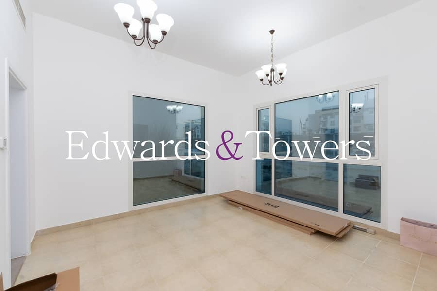 5 Bedroom - Upgraded - Vacant Now - Image 31