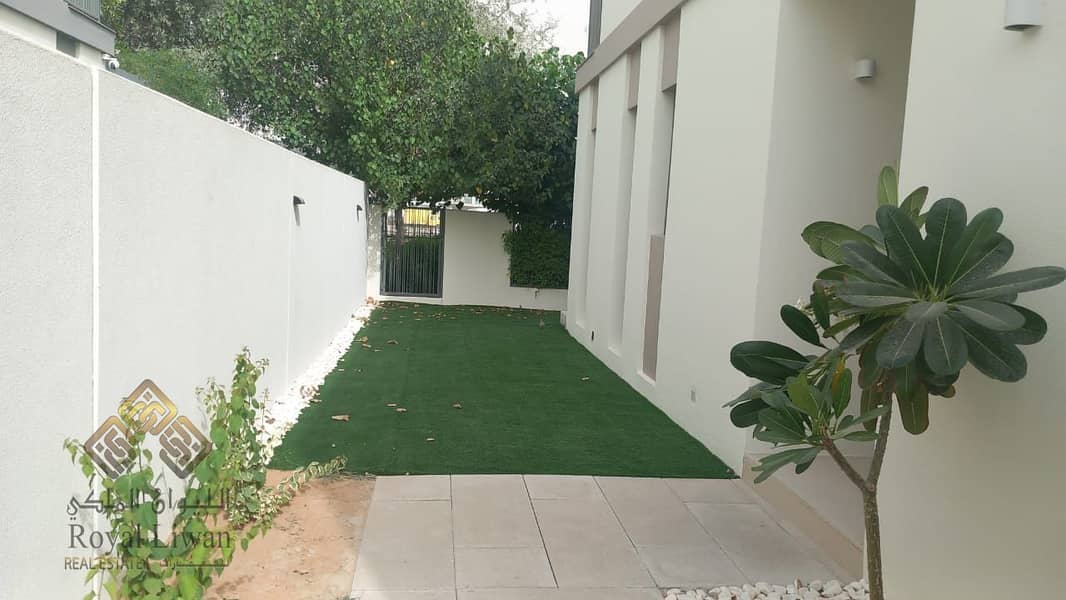 Modern Style | 4BR Townhouse | Corner Unit | Ready to Move in - Image 23