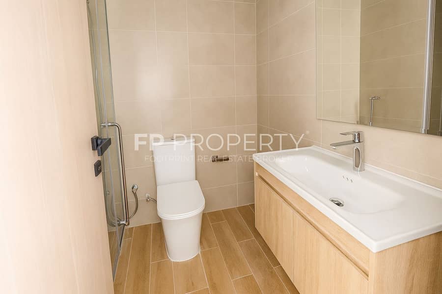 Elegantly Furnished | Ready To Move | Feel Privacy - Image 10