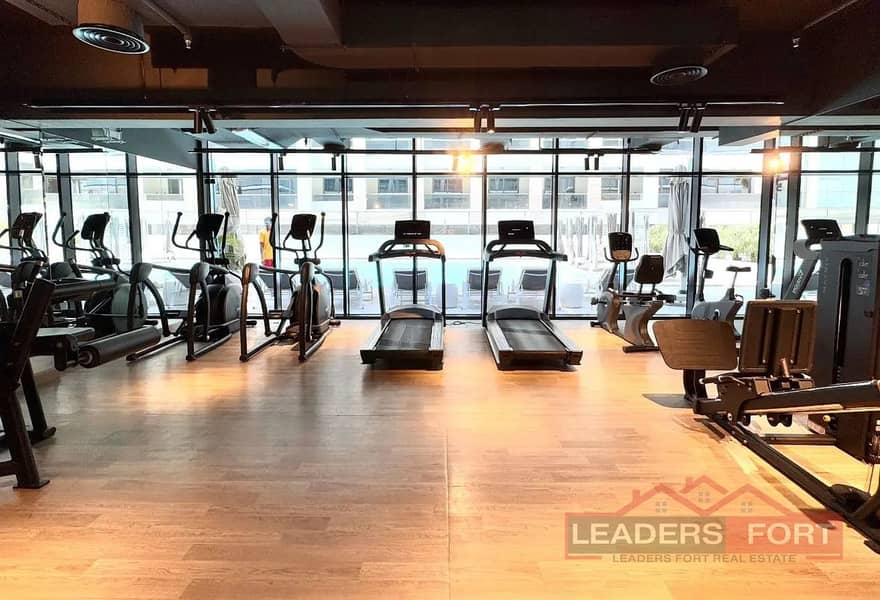 Vacant 3 BR| High Floor | Creek View | - Image 19