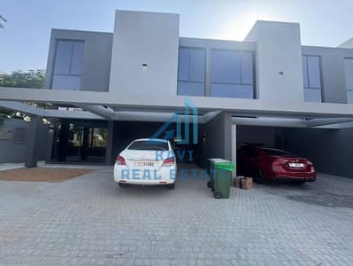 4 Bedroom Townhouse for Rent in Tilal City, Sharjah - f043468d-0024-4292-aee7-51bdb96b3e57. jpg 4 Bedroom Townhouse for Rent in Tilal City, Sharjah - f043468d-0024-4292-aee7-51bdb96b3e57. jpg