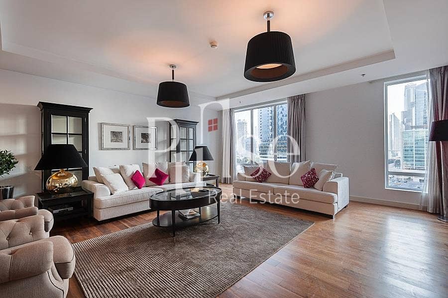Premium 3BR + Maids with Mall District View Premium 3BR + Maids with Mall District View