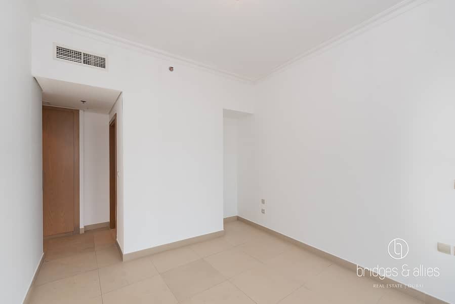 DIRECT TO METRO | HIGH FLOOR | MIDDLE UNIT | VACANT - Image 11