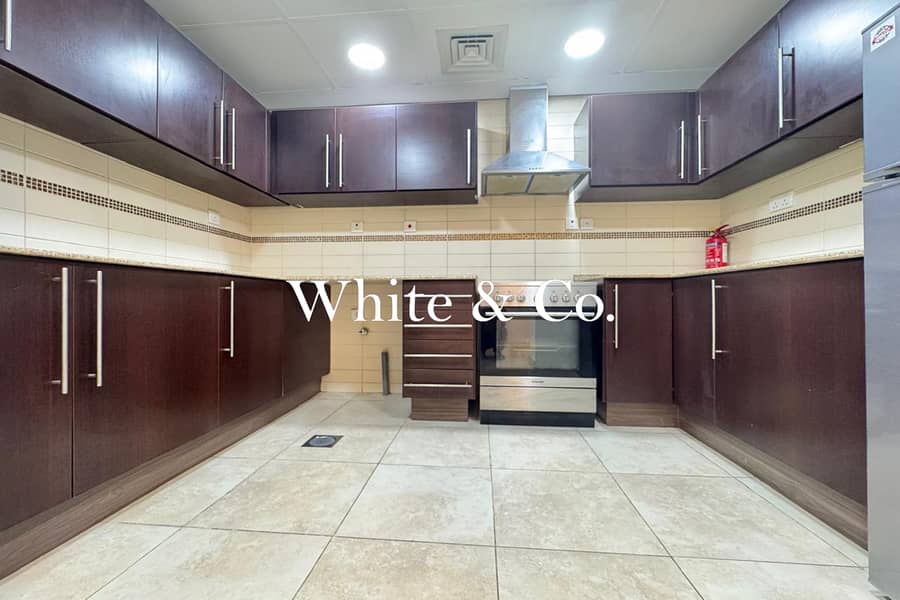 High Floor|Marina Views|Vacant on Transfer