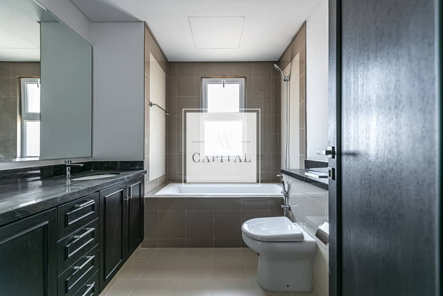 Corner Villa | Best Location | Ready to move - Image 11