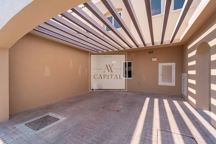 Corner Villa | Best Location | Ready to move - Image 14