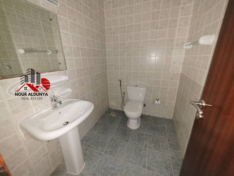 SUPER LUXURIOUS. 3BHK+STORE. 2 BALCONY. GYM POOL PARKING. FAMILY BUILDING - Image 6