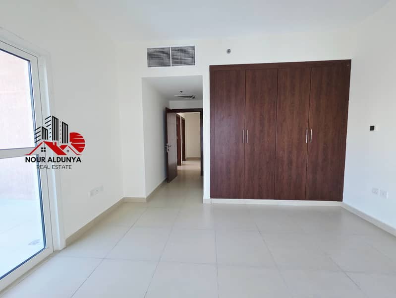 SUPER LUXURIOUS. 3BHK+STORE. 2 BALCONY. GYM POOL PARKING. FAMILY BUILDING - Image 14