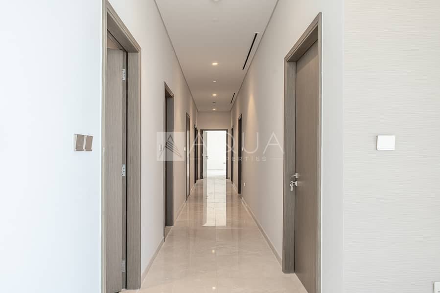 Partial Burj Khalifa View | 4 BDs + Maid