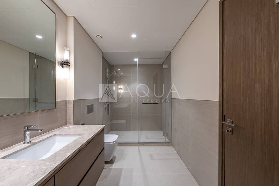 Partial Burj Khalifa View | 4 BDs + Maid - Image 9