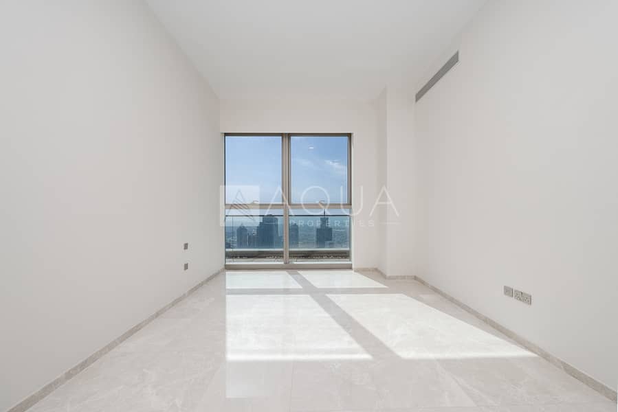 Partial Burj Khalifa View | 4 BDs + Maid - Image 6