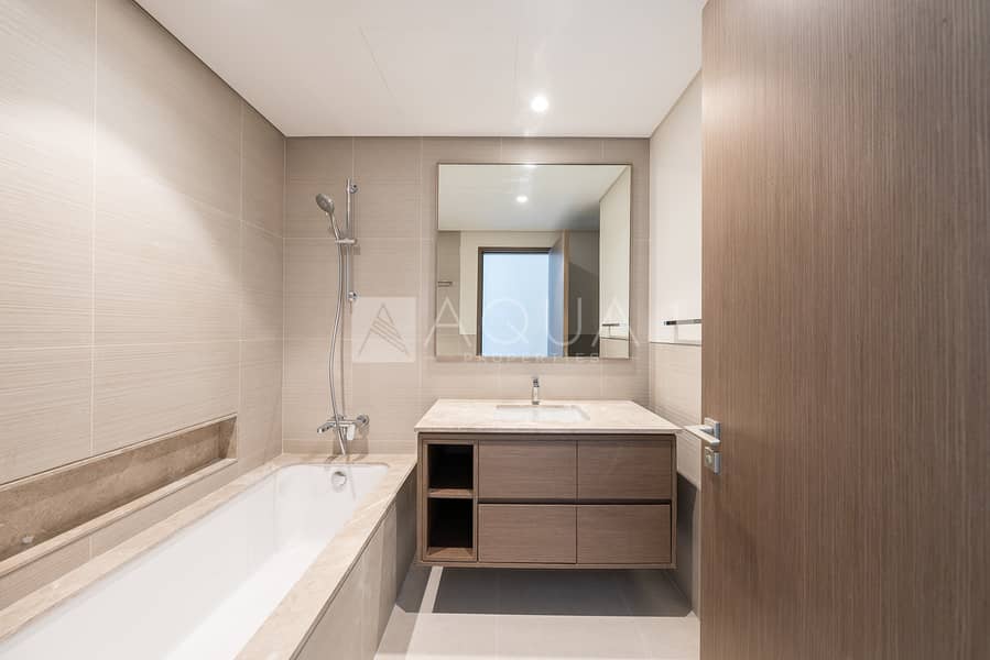 Partial Burj Khalifa View | 4 BDs + Maid - Image 19