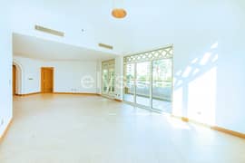 Rare Unit High Ceilings | Park View | Notice Given