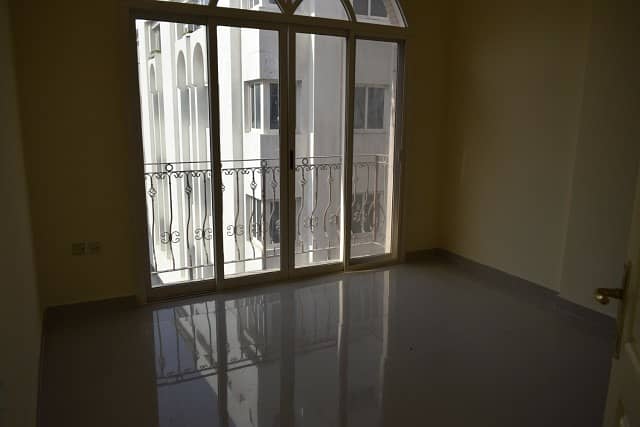 شقة في شارع الوحدة (شارع دلما)،الوحدة 3 غرف 72000 درهم - 4319613