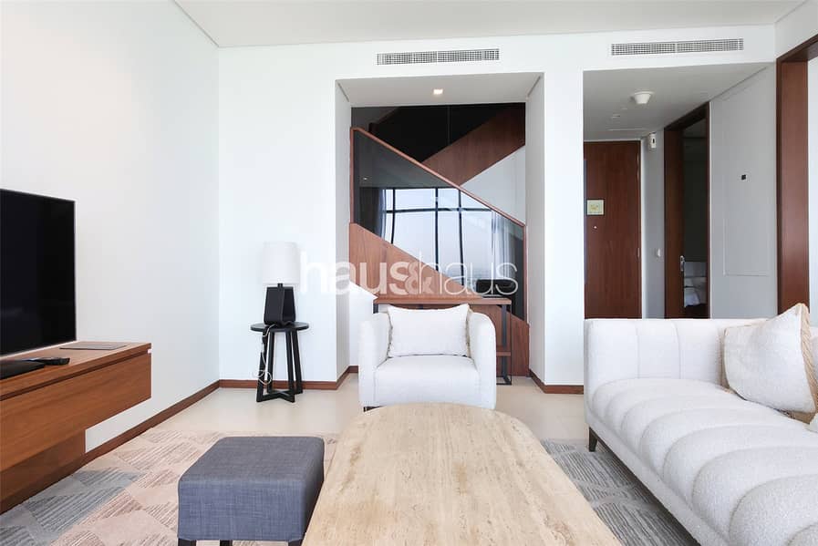 Vacant | Duplex | Furnished and Upgraded