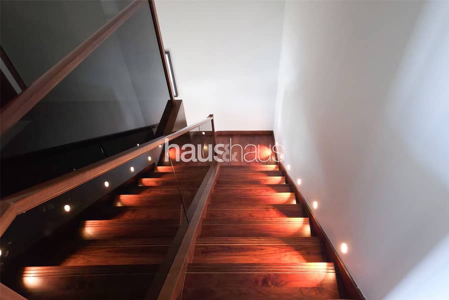 Vacant | Duplex | Furnished and Upgraded - Image 16