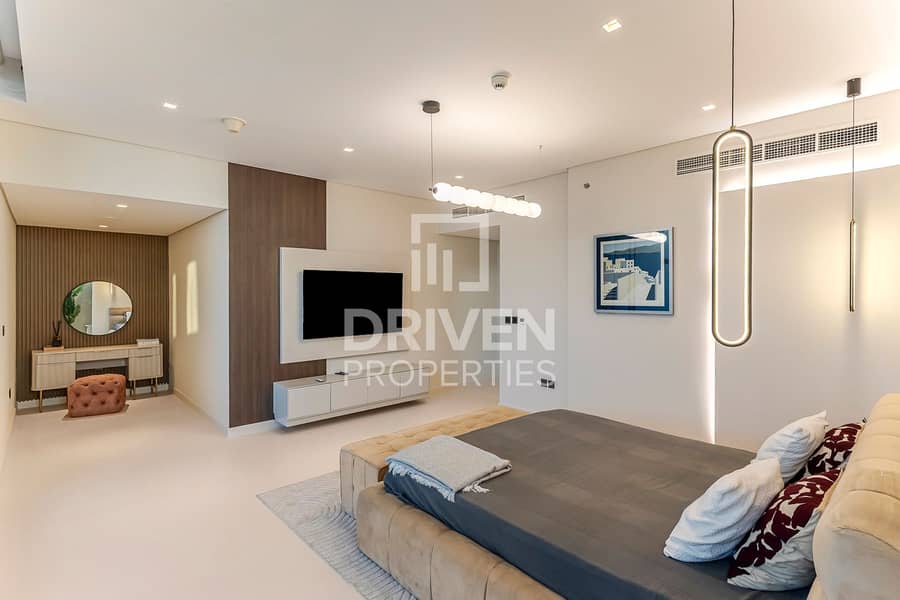 Panoramic Sea Views | Luxurious Fit Out | Vacant - Image 8